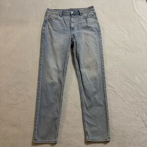 EUC American Eagle Outfitters High Waisted Mom Jeans! (Long Length)